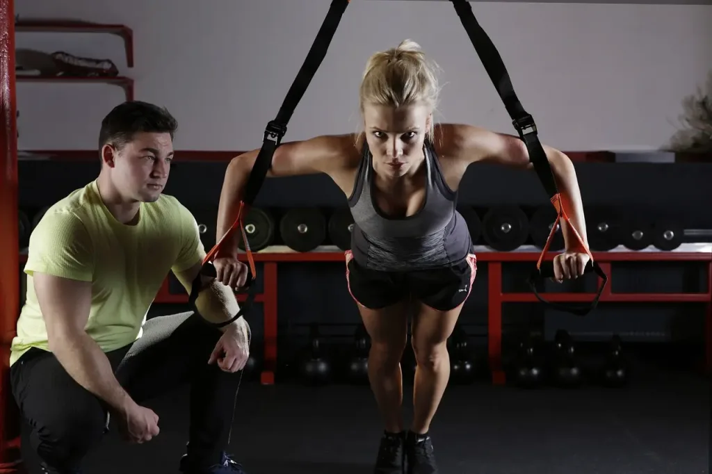 Mujer en trx